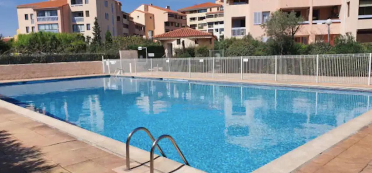 Hypercenter 27 M With Wifi And Shared Pool Apartment Frejus Exterior photo